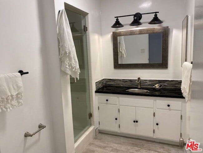 Building Photo - 1010 21st St