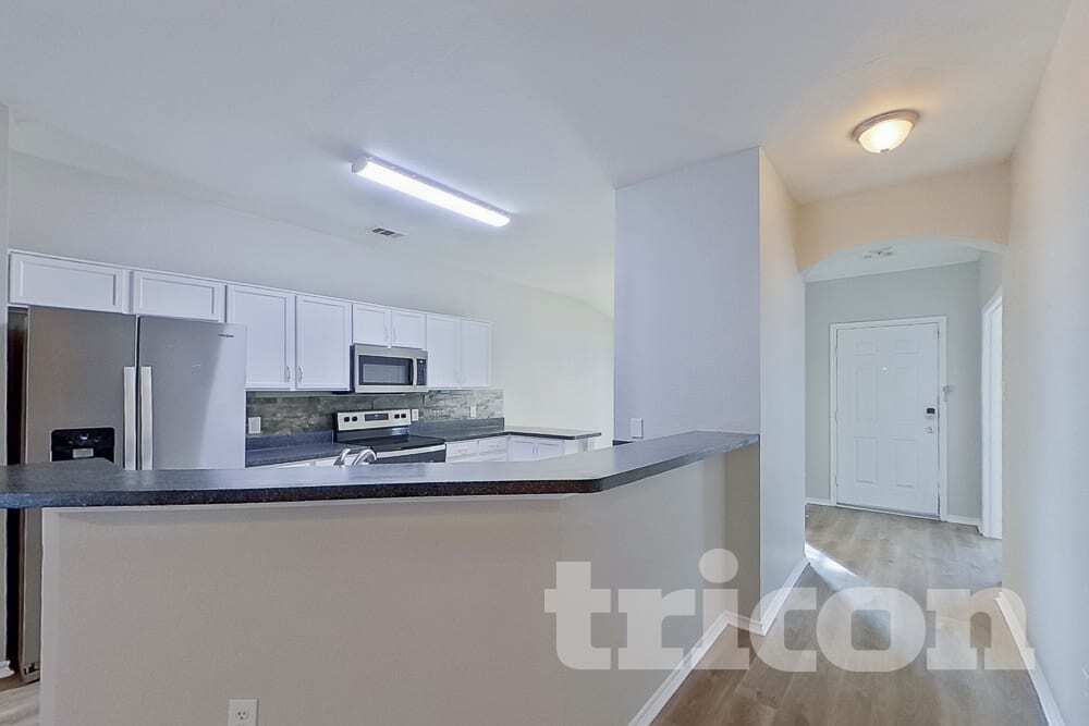 Building Photo - 396 Florence Dr