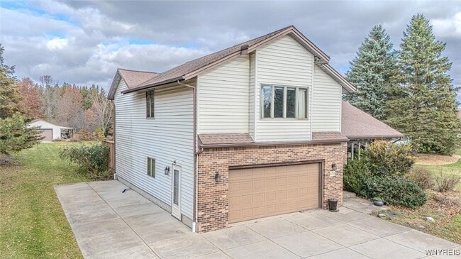 Building Photo - 6784 Bear Ridge Rd