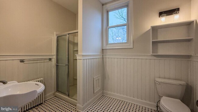 Building Photo - 165 E Mt Pleasant Ave