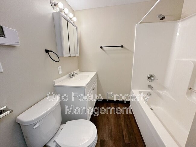 Building Photo - 115 E Bald Eagle St