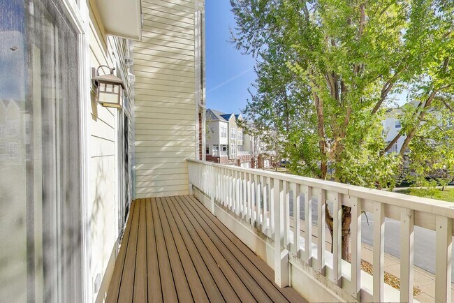 Building Photo - 513 Grove Ln