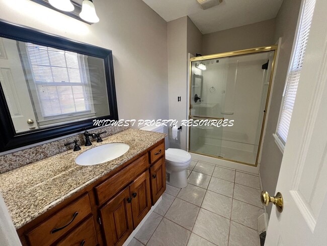 Building Photo - Spacious 4-Bedroom, 3-Bathroom Home with Fenced Yard and Bonus Spaces!