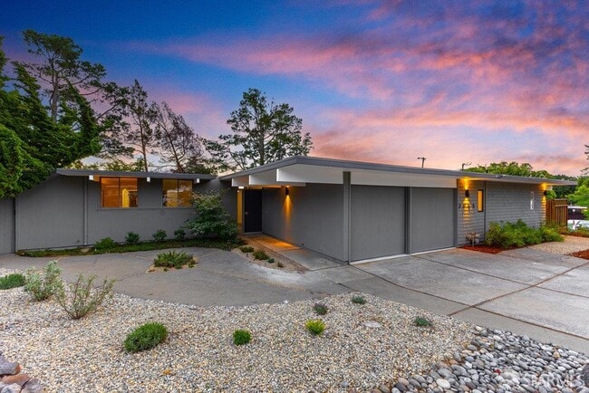 Primary Photo - 2055 Ticonderoga Dr