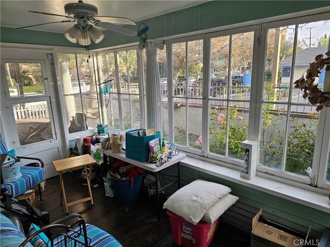 Building Photo - 1820 N Bush St