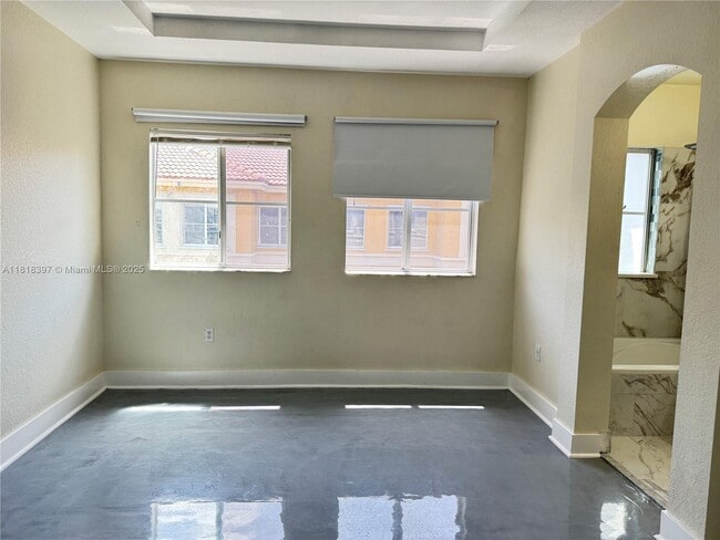 Building Photo - 8246 NW 108th Ave