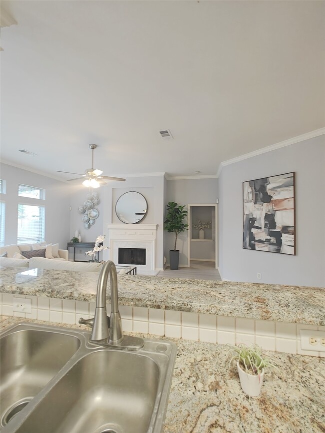 Building Photo - 3810 Paigewood Dr