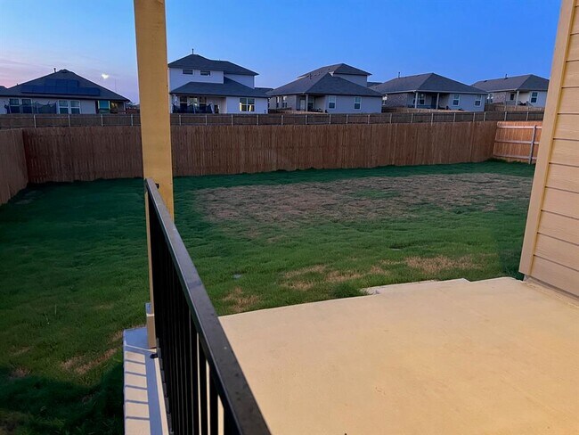 Building Photo - 154 Solitude Dr