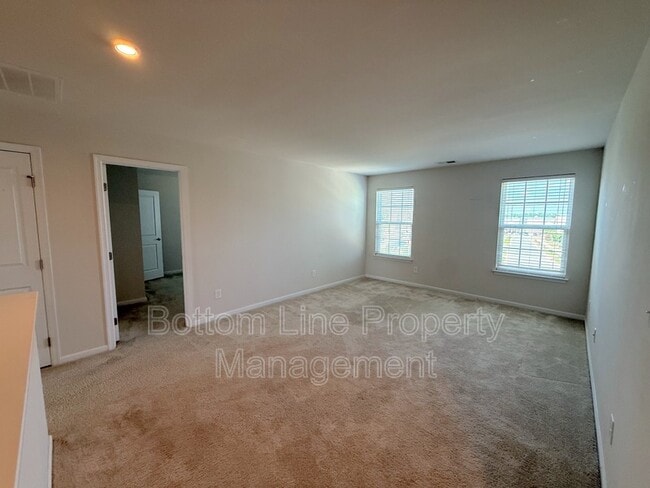 Building Photo - 1524 Bailiff Ct SW
