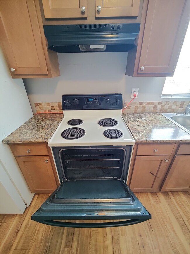 Building Photo - 2661 S 18th St