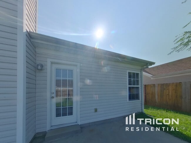 Building Photo - 2141 Deer Valley Dr