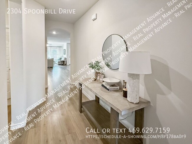 Building Photo - 2304 Spoonbill Dr
