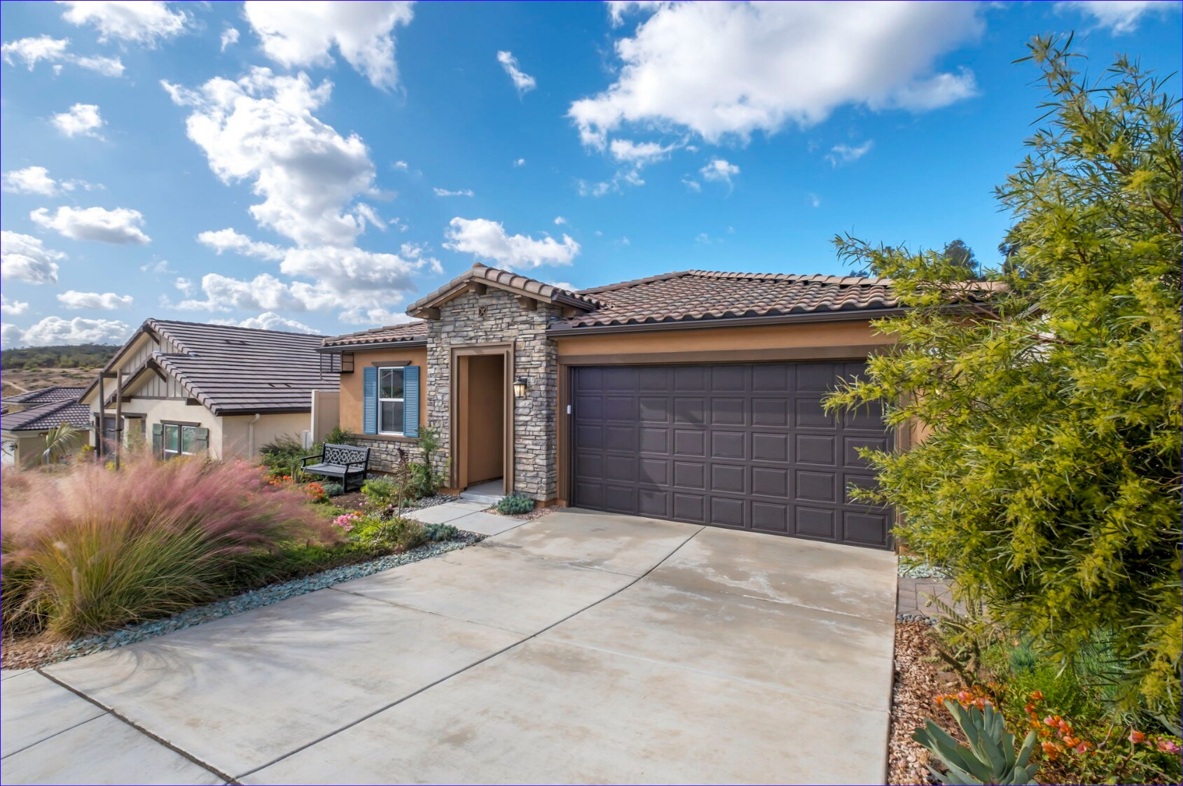 Building Photo - 1373 Topanga Dr