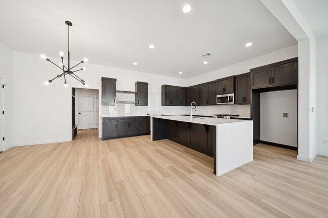 Building Photo - Welcome to this stunning new build in the desirable gated community of Broken Arrow, OK!