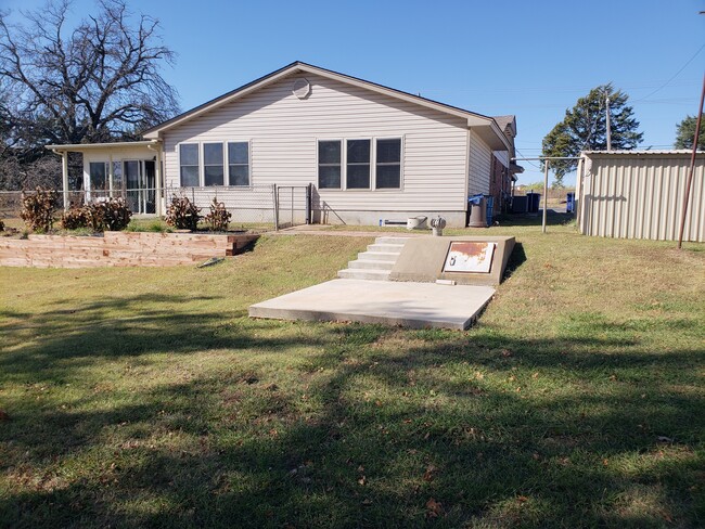 Building Photo - 2300 N Indian Meridian