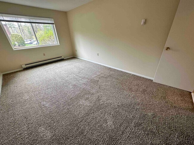 Building Photo - 99 Powers St