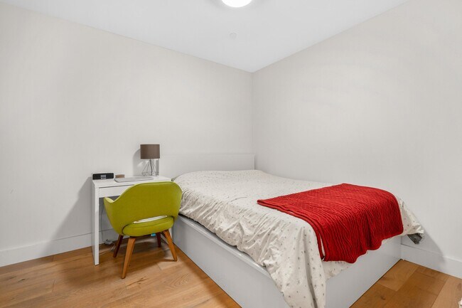 Second Bedroom - 250 Meridian St