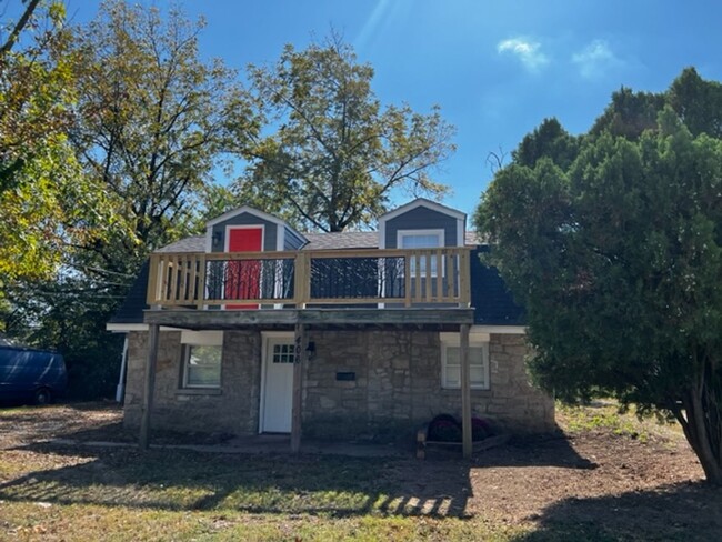 Building Photo - 3 Bedroom House on Worley