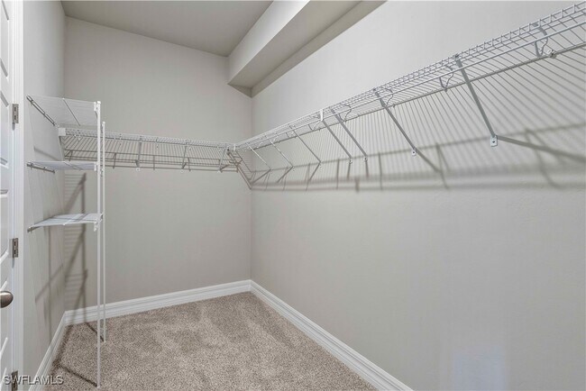 Building Photo - 16420 Seven Lks Ave