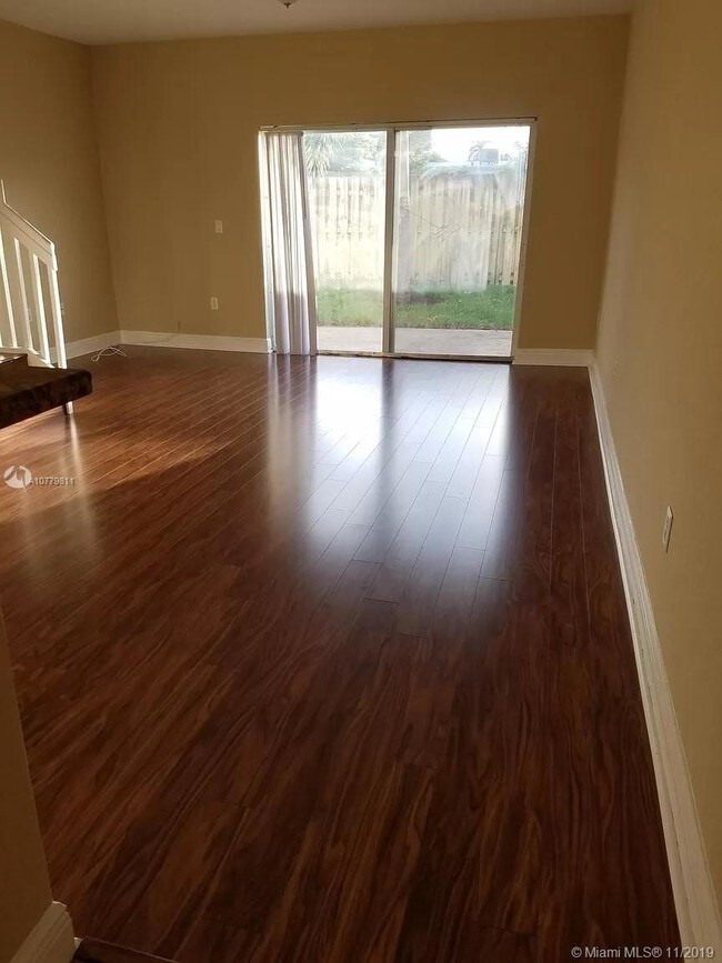 Building Photo - 3720 NE 4th Terrace