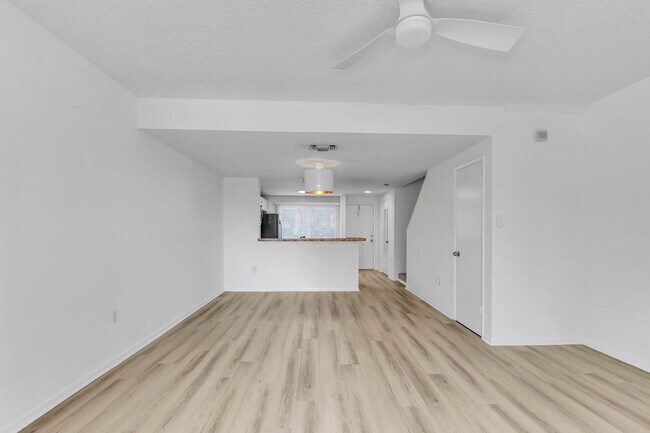 Building Photo - 1006 Jeffery St