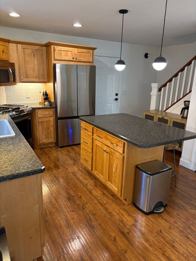 Building Photo - Josephine crossing 4 bedroom cottage