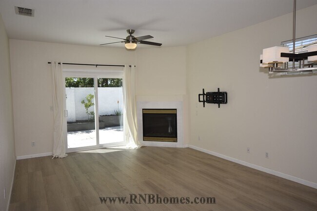 Building Photo - 288 Marsalla Dr