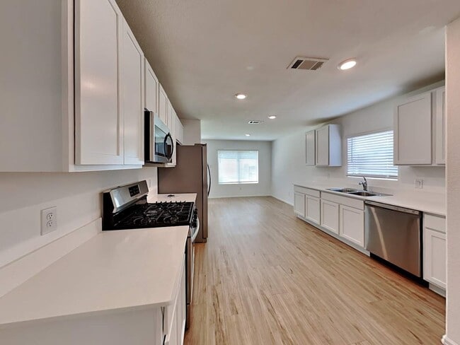 Building Photo - 18606 Via Barletta Ln