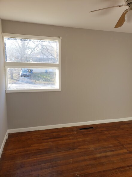 Building Photo - 4501 N Tracy Ave