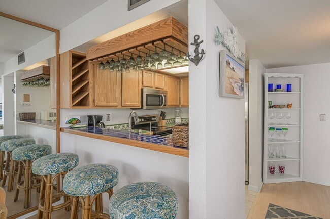 Building Photo - Live ON THE COLORADO RIVER – Fully Furnished 1 Bed/1 Bath Condo in the Gated Community of Roadhav...