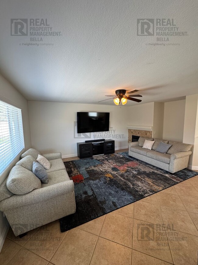 Building Photo - Spacious 4-Bedroom Menifee Home with Open ...