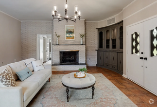 Building Photo - 4 Bed 4 Bath