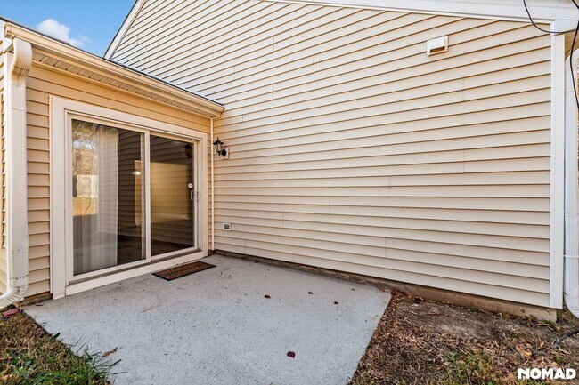 Building Photo - 5205 Carriage Pine Dr