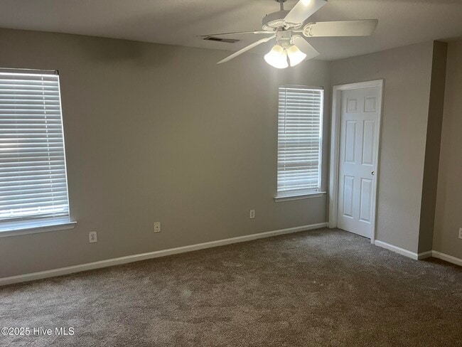 Building Photo - 4245 Williamsbrook Ln