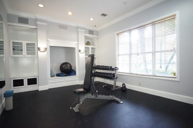 Building Photo - 276 Murcia Dr