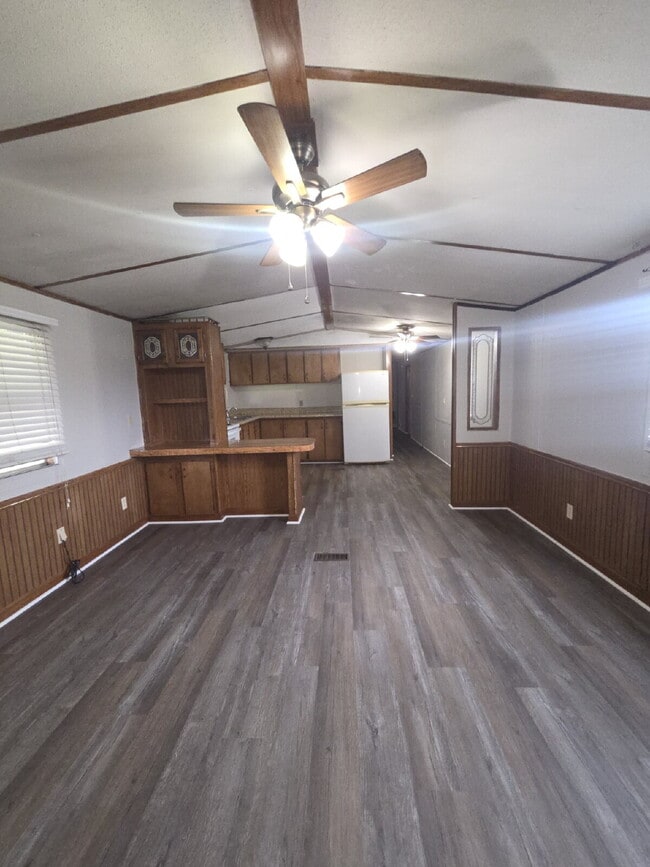 Building Photo - 3130 Harris Cir