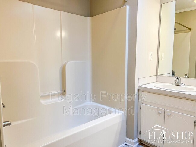 Building Photo - 1035 Spring Forest Rd