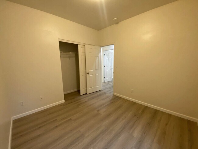 Building Photo - 660 Callahan Dr