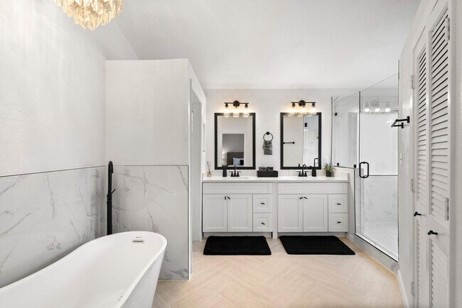 Building Photo - 4629 Amherst Ln