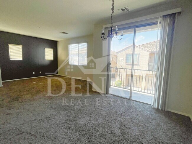 Building Photo - 1417 N 80th Ln