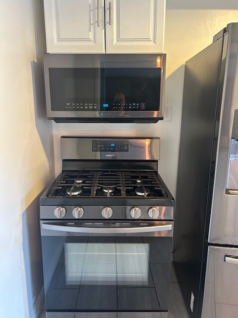 Building Photo - 1226 N Harper Ave