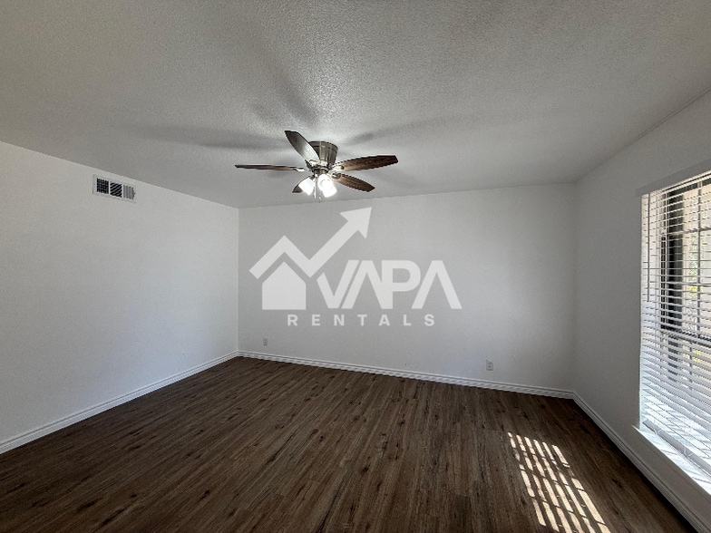 Building Photo - 6715 Buckley