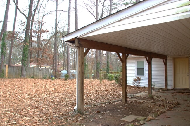 Building Photo - 514 Delaney Rd NW