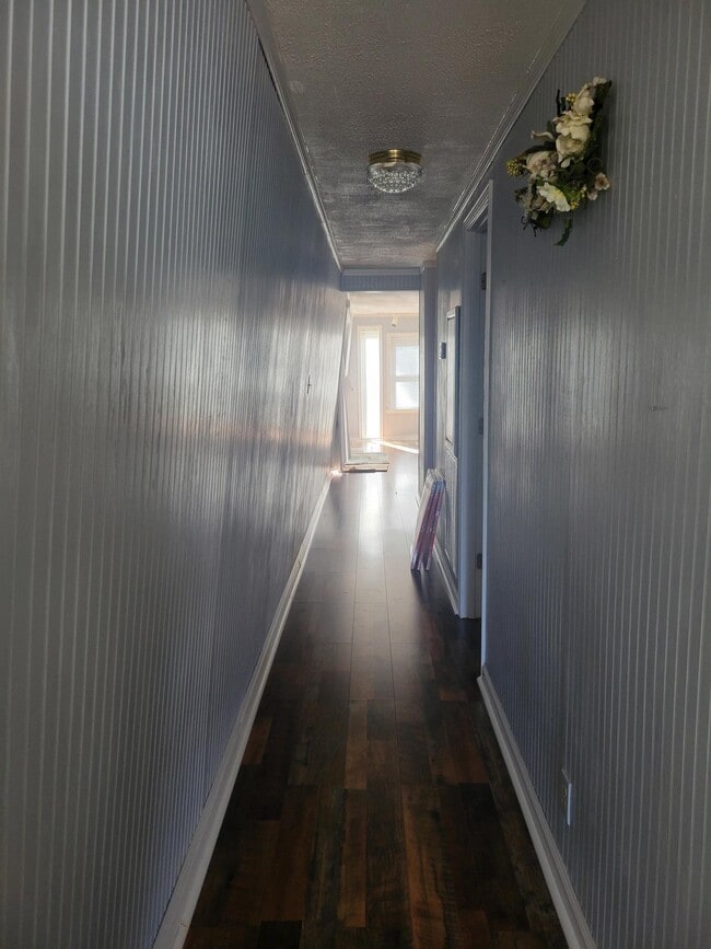 Building Photo - 133 Rugby Ct