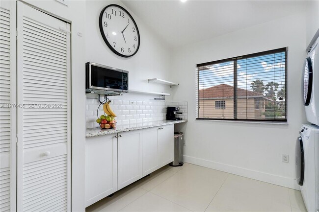 Building Photo - 13060 SW 64th Terrace