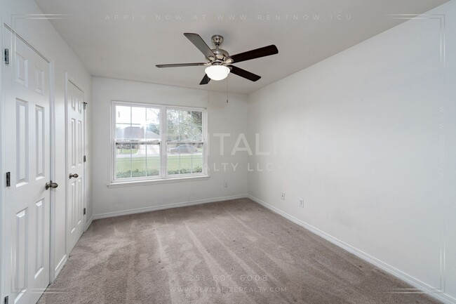Building Photo - Spacious 3-Bedroom Home with Open Floor Plan and Big Backyard in West Mobile!