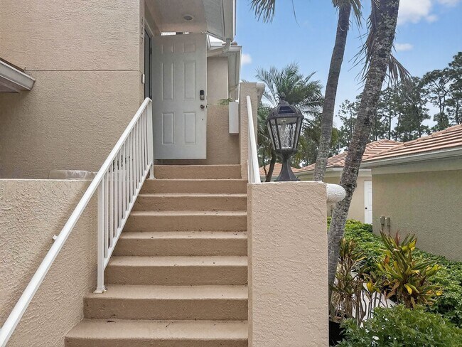 Building Photo - 2 Bed + Flex, 2 Bath Fully Furnished Annual Rental