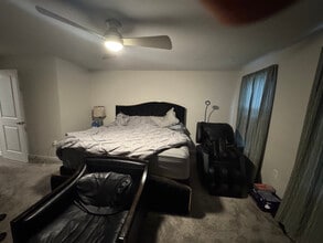 Building Photo - 10505 Neil Armstrong Way