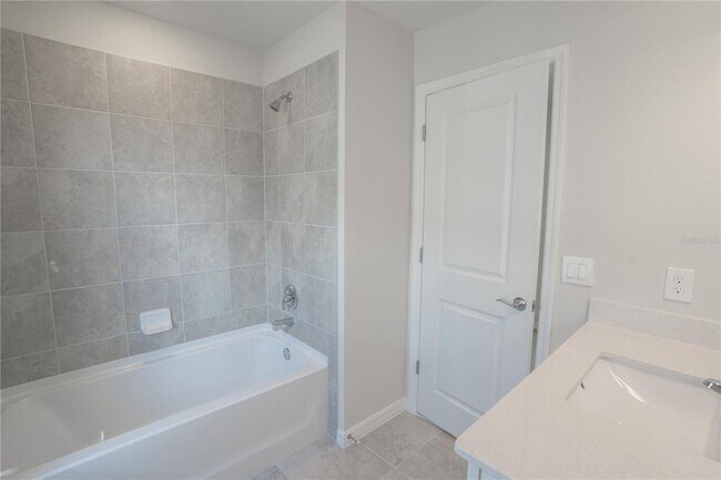 Building Photo - 3259 Ellsworth Ave