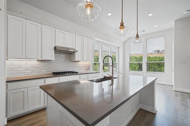 Building Photo - 22509 Agave Grove Dr